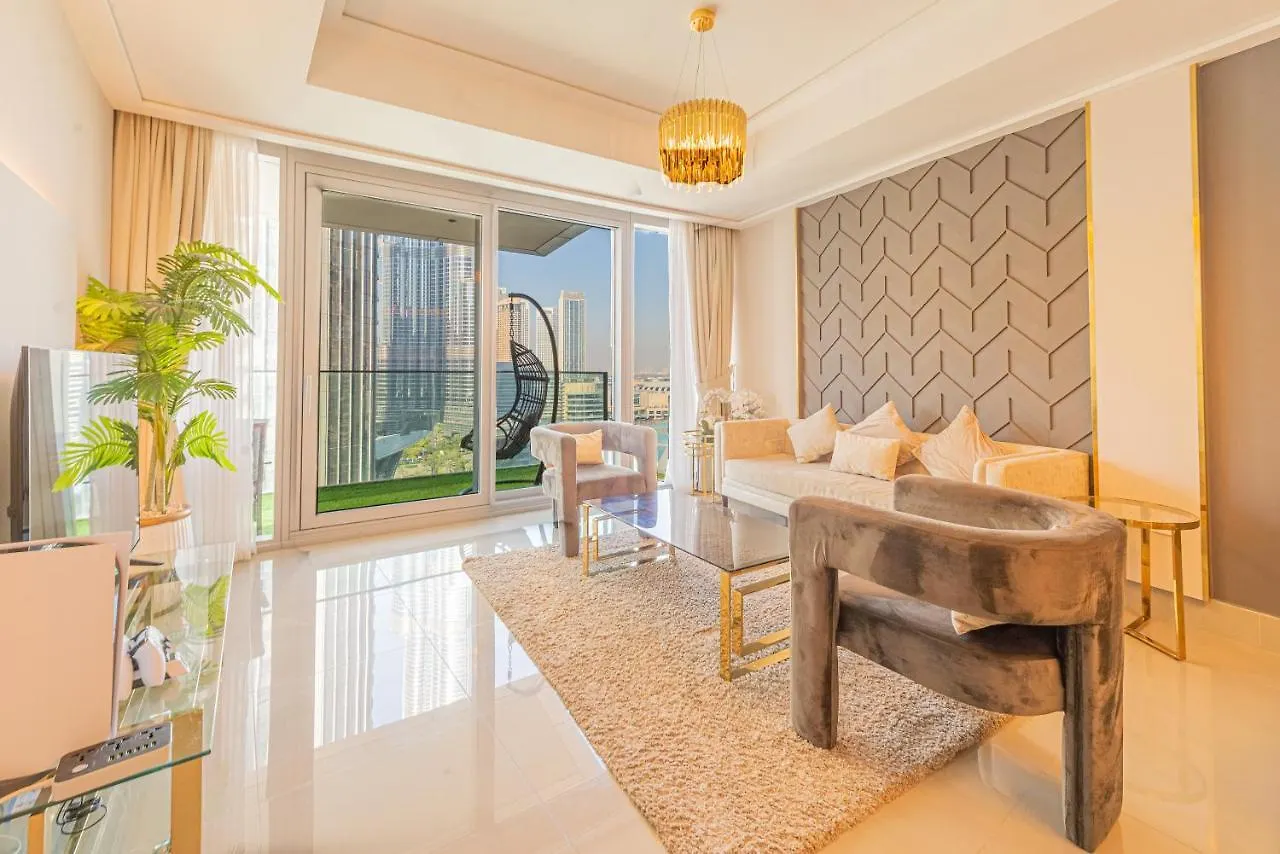 First Class 2Br With Full Burj Khalifa And Fountain View Apartment Dubai